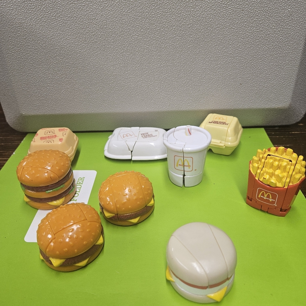 Vintage 1987/1988 mcdonalds toys